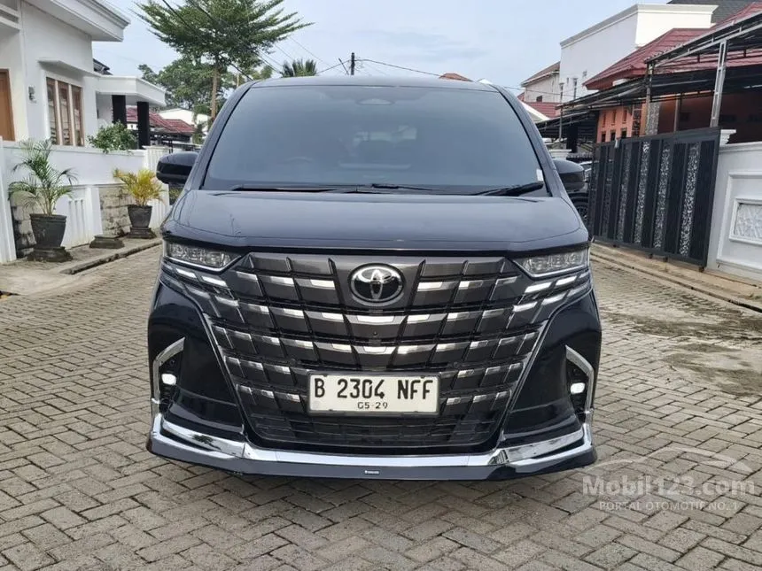 2024 Toyota Alphard HEV (Premium Color) MPV