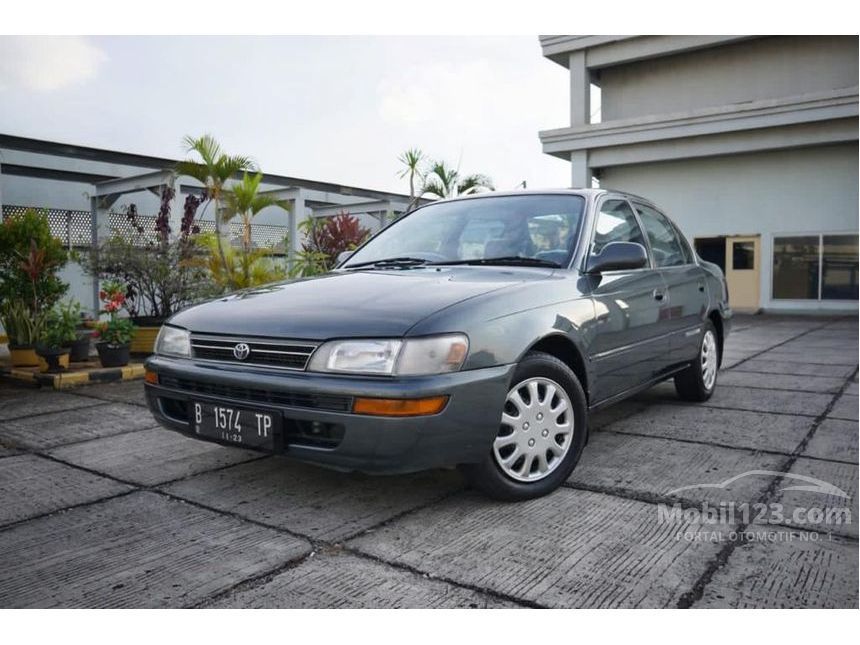 Toyota Great Corolla, Sedan Modern Klasik yang Selalu Jadi Buruan Penghobi