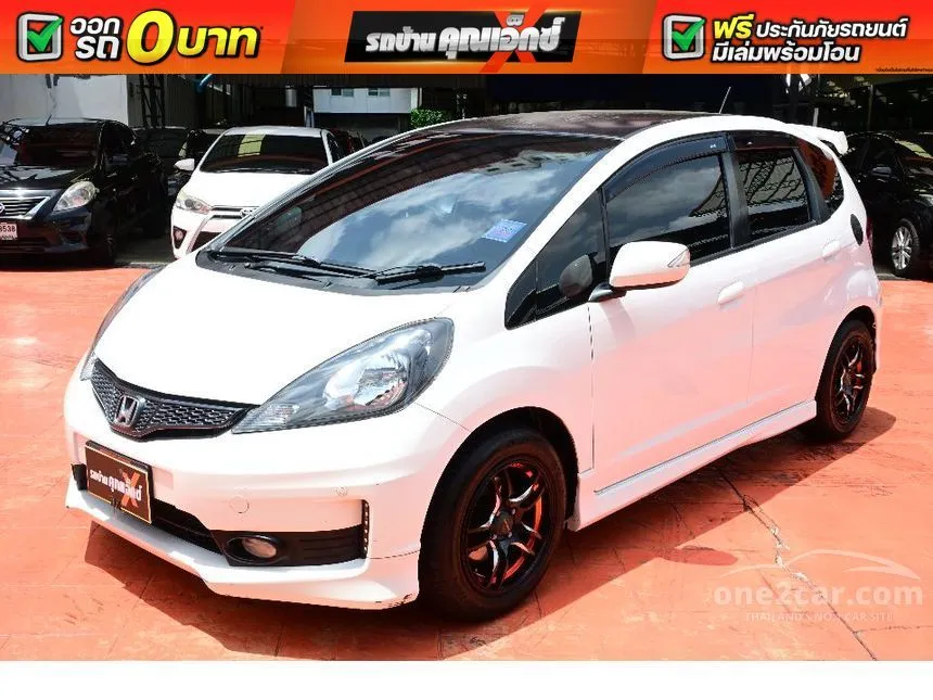 2013 Honda JAZZ SV Hatchback