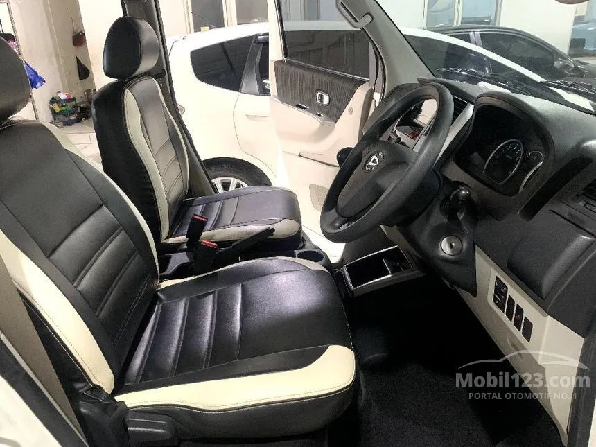 2019 Daihatsu Luxio X MPV