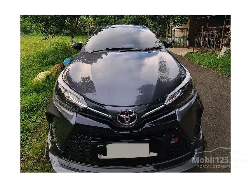 Jual Mobil Toyota Yaris 2023 S GR Sport 1.5 di DKI Jakarta Automatic Hatchback Abu