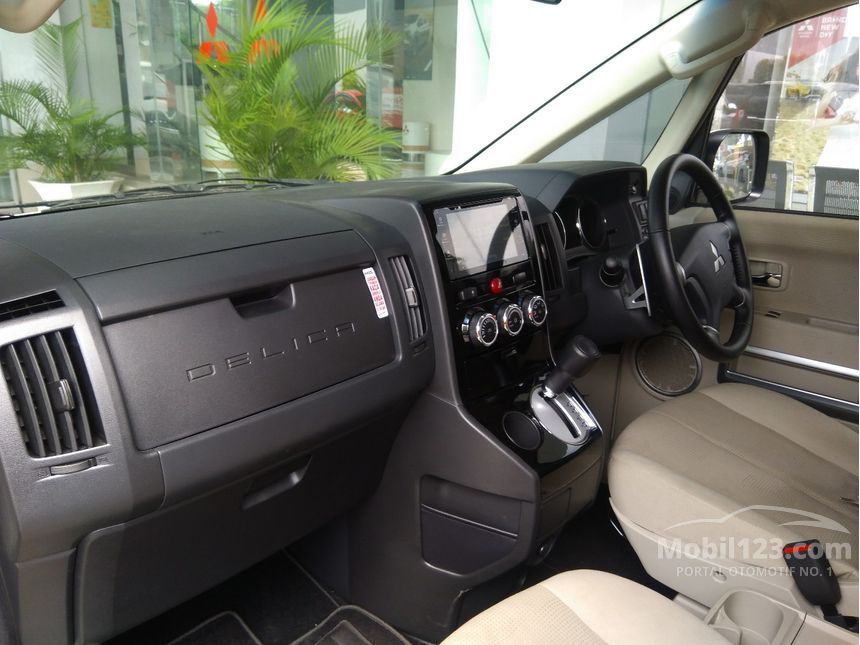 Jual Mobil Mitsubishi Delica 2018 D5 2.0 di DKI Jakarta 