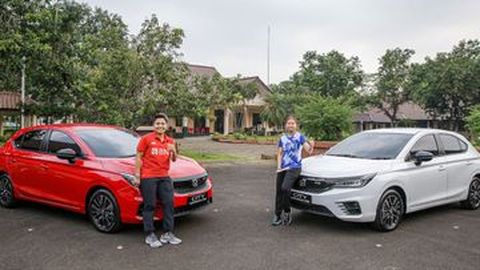 Honda Serahkan City Hatchback ke Apriyani Rahayu/Greysia Polii