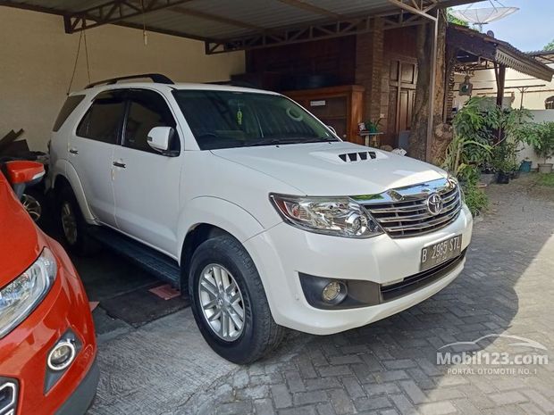 Toyota Fortuner Mobil Bekas Baru dijual di Klaten Jawa 