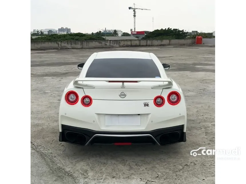 2022 Nissan GT-R Recaro Edition Coupe