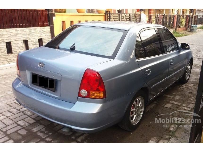 Jual Mobil  Hyundai  Accent  2004 GLS 1 5 di Sumatera Utara 