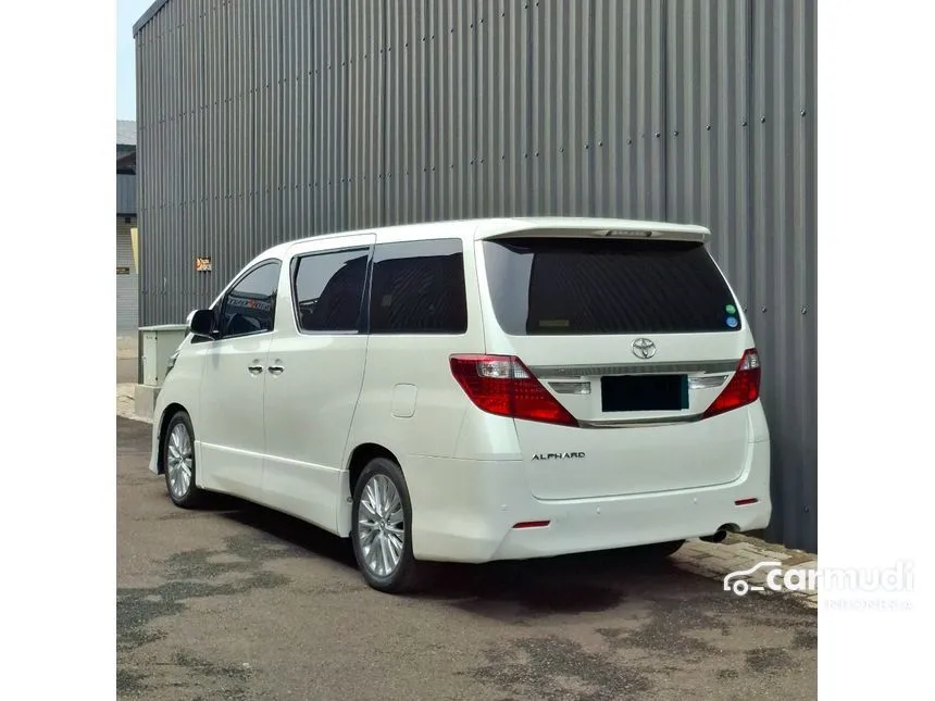 2013 Toyota Alphard SC MPV
