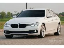 2019 BMW 320i 2.0 Sport Shadow Edition Sedan (F30) White on Black Odo 33 Rb (TERMURAH)