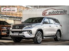 2017 Toyota Fortuner 2.4 (ปี 15-18) V SUV AT