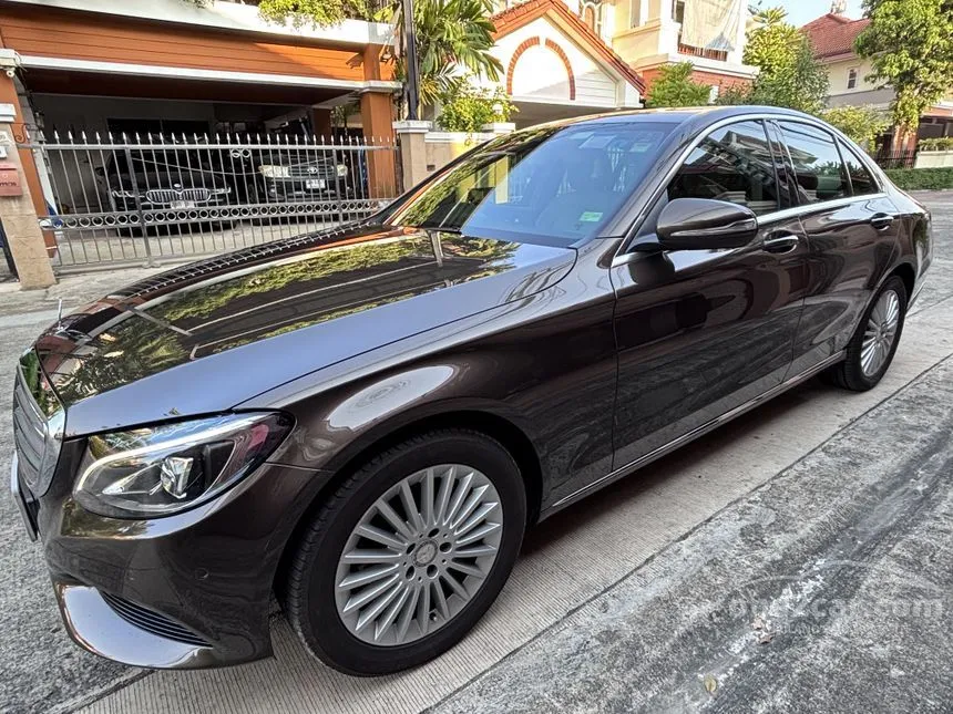 2015 Mercedes-Benz C180 Sedan