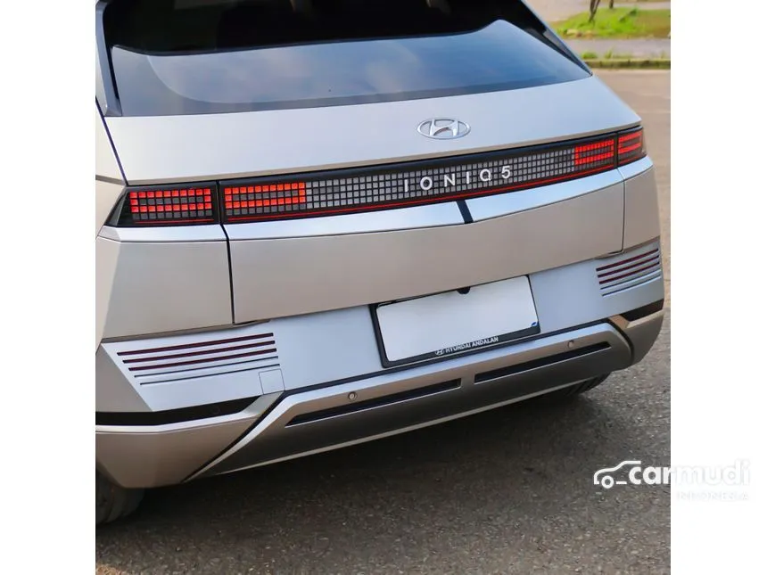 2023 Hyundai IONIQ 5 Signature Standard Range SUV