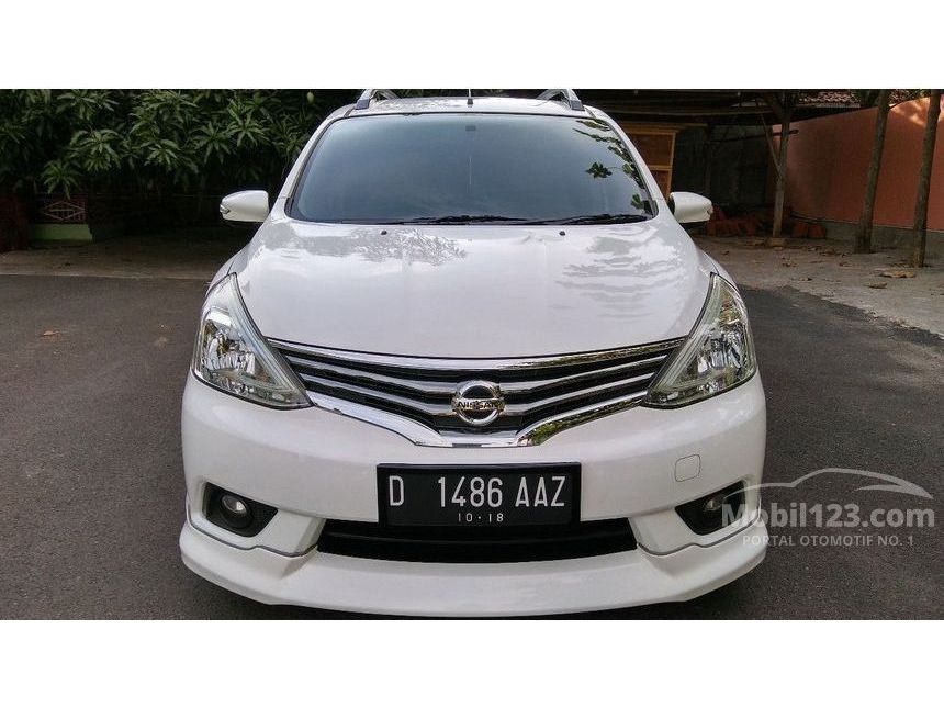 Jual Mobil  Nissan Grand  Livina  2013 Highway Star 1 5 di 