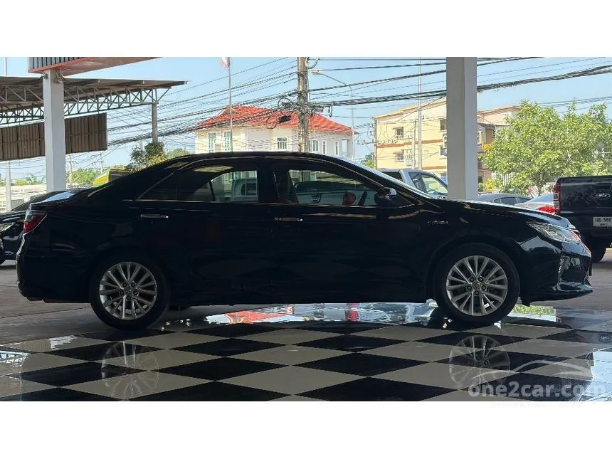 2015 Toyota CAMRY Hybrid Premium Sedan