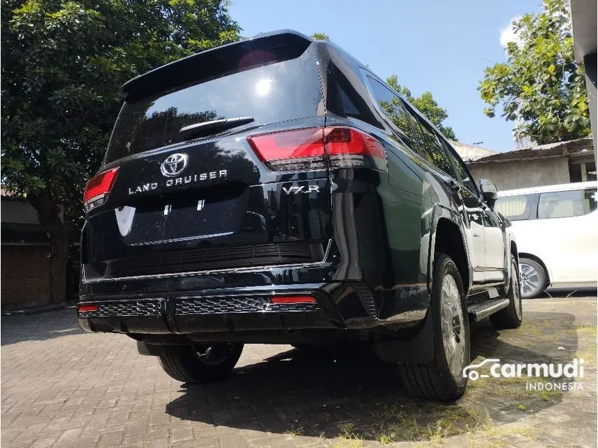 2024 Toyota Land Cruiser VX-R 70th Anniversary SUV