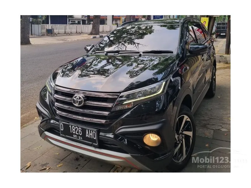 Jual Mobil Toyota Rush 2019 TRD Sportivo 1.5 di Jawa Barat Manual SUV Hitam Rp 219.000.000