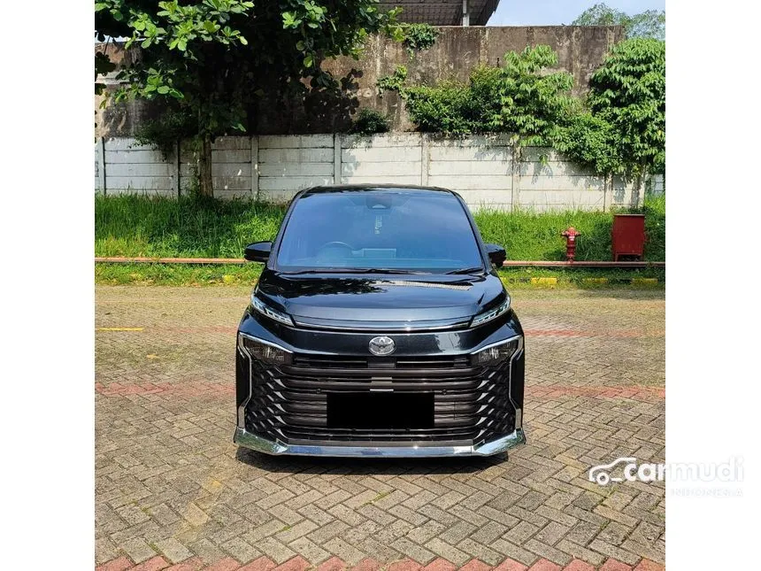 2022 Toyota Voxy MPV