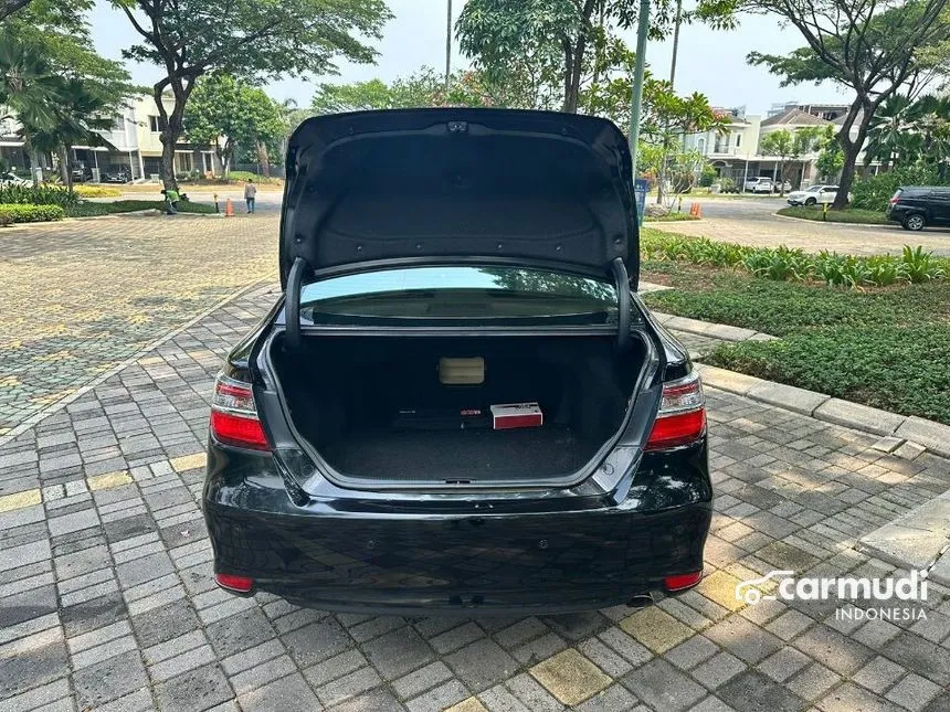 2017 Toyota Camry V Sedan