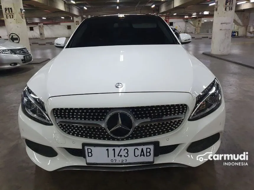 2017 Mercedes-Benz C200 AMG Line Sedan