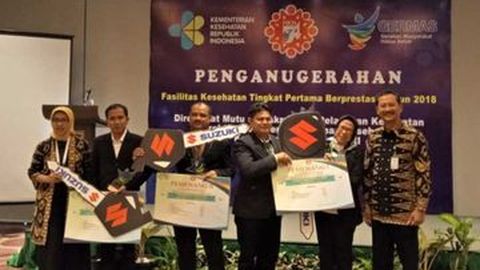 Suzuki APV Ambulance VIP Didonasikan pada Puskesmas Sungai Apit
