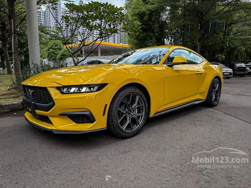 2025 Ford Mustang EcoBoost Fastback