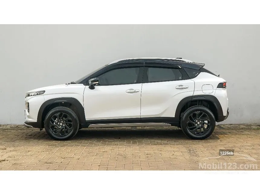 2025 Suzuki Fronx SGX Hybrid SUV