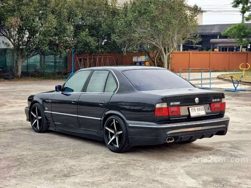 1994 BMW 525i Sedan
