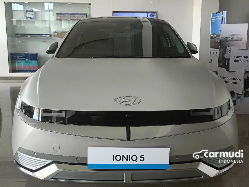 Jual Mobil Hyundai IONIQ 5 2023 Long Range Signature di Jawa Barat Automatic Wagon Abu