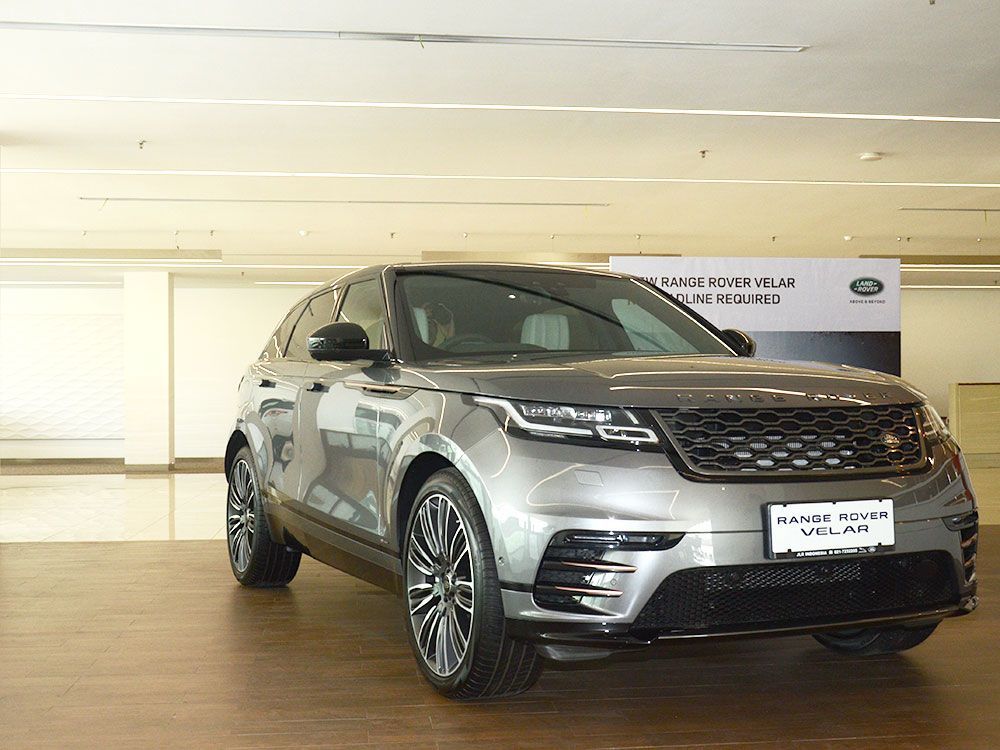 Menelisik Kemewahan Range Rover Velar
