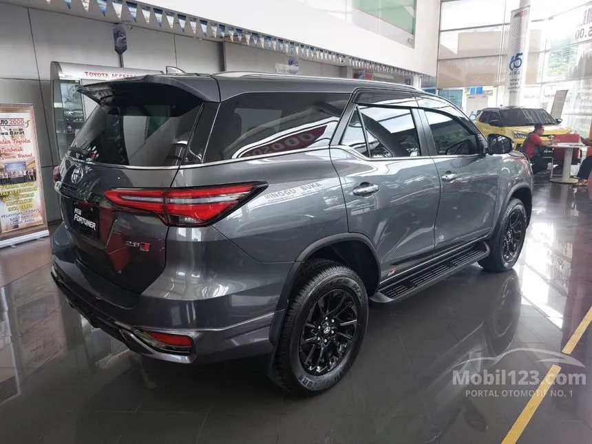 2023 Toyota Fortuner GR Sport 4X4  (2 Tone) SUV