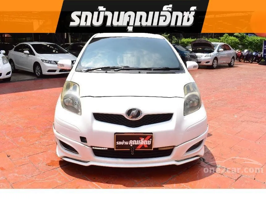 2011 Toyota Yaris E Hatchback