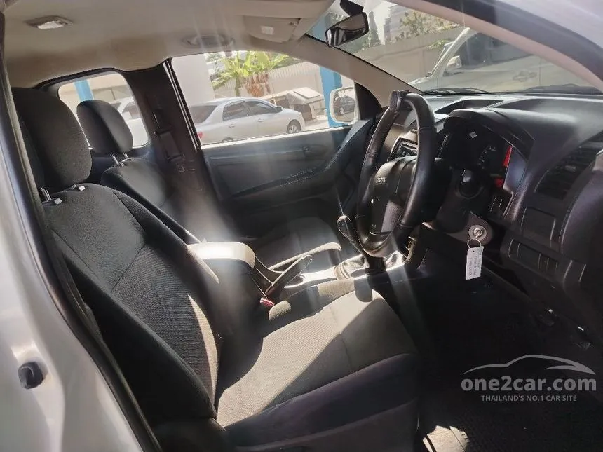 2016 Isuzu D-MAX S Space Cab Pickup