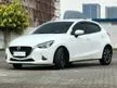 Jual Mobil Mazda 2 2017 R 1.5 di Banten Automatic Hatchback Putih Rp 179.000.000