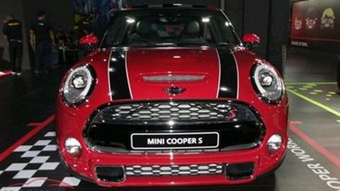 MINI dengan 3 Gebrakan di IIMS 2014