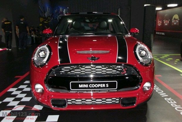 MINI dengan 3 Gebrakan di IIMS 2014