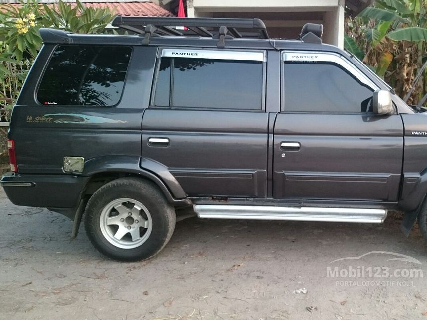 Jual Mobil  Isuzu Panther  1997  2 5 di Jawa Timur Manual MPV 