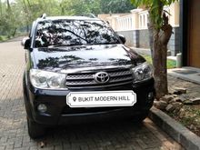 2011 Toyota Fortuner 2.7 G Luxury SUV