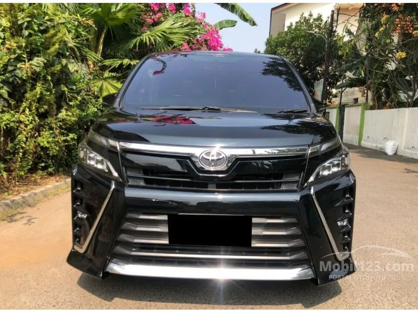Jual Mobil Toyota Voxy 2019 2.0 di DKI Jakarta Automatic Wagon Hitam Rp 375.000.000