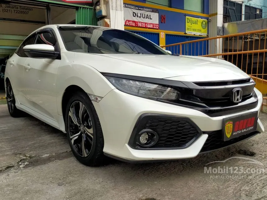 Jual Mobil Honda Civic 2018 E 1.5 di DKI Jakarta Automatic Hatchback Putih Rp 398.000.000