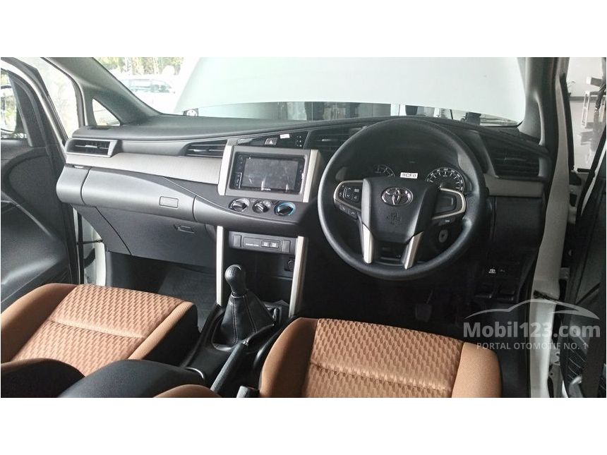  Jual  Mobil  Toyota Kijang Innova  2021 G 2 4 di Jawa  Timur  