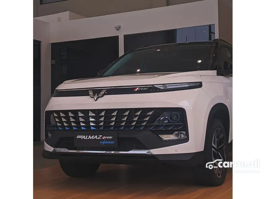 2024 Wuling Almaz RS Hybrid Wagon