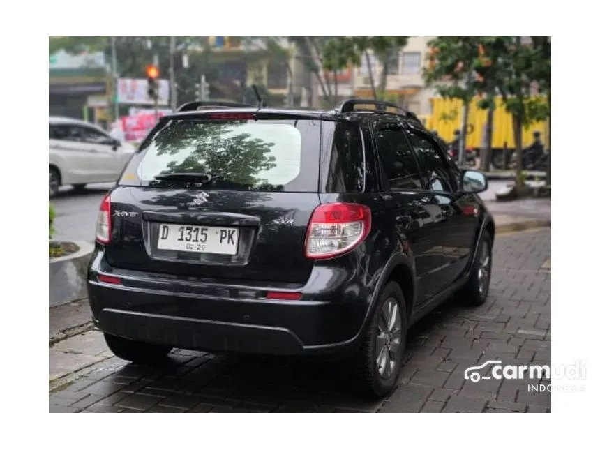 2011 Suzuki SX4 Cross Over Hatchback