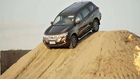 Fortuner dan Pajero Sport Lebih Populer, Ini Modal Nissan Terra Bersaing