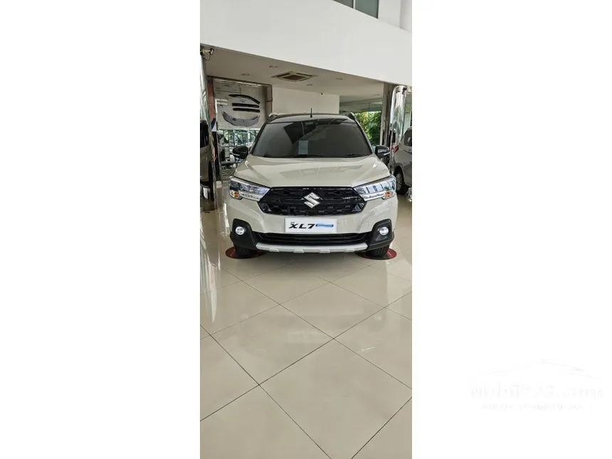 Jual Mobil Suzuki XL7 2024 ALPHA Hybrid 1.5 di Jawa Barat Automatic Wagon Lainnya Rp 245.000.000