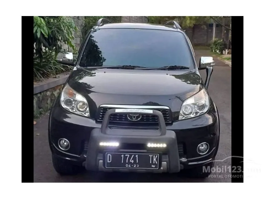Jual Mobil Toyota Rush 2013 S 1.5 di Jawa Barat Manual SUV Hitam Rp 149.000.000
