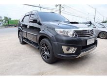 2013 Toyota Fortuner 3.0 (ปี 12-15) V SUV AT