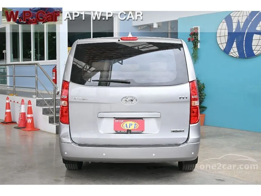 2017 Hyundai H-1 Touring Van