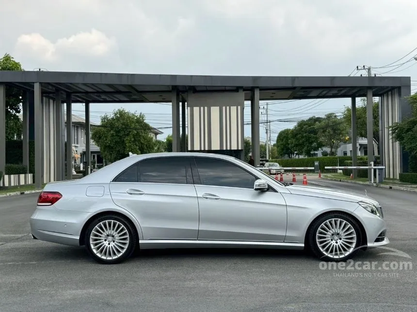 2016 Mercedes-Benz E300 Blue TEC Hybrid Sedan