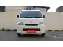 2022 Daihatsu Gran Max 1.5 Mini Bus D PS Van