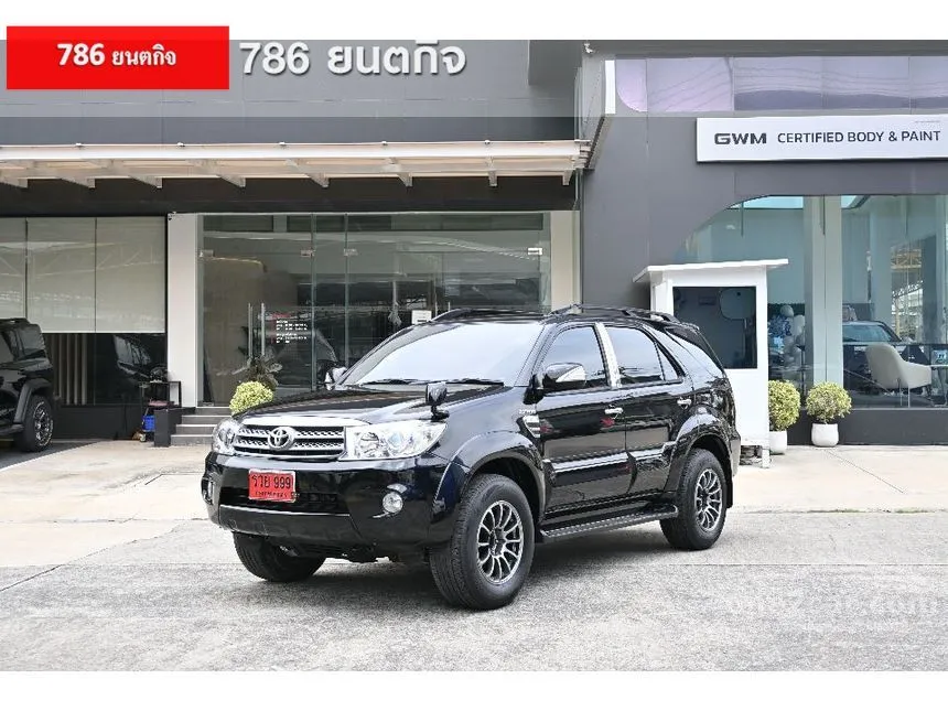 2011 Toyota FORTUNER V SUV
