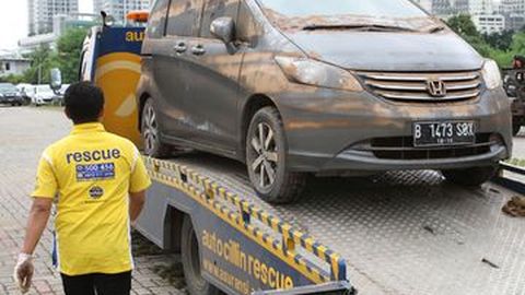 Asuransi Adira Tangani Seribuan Kendaraan Terkena Banjir